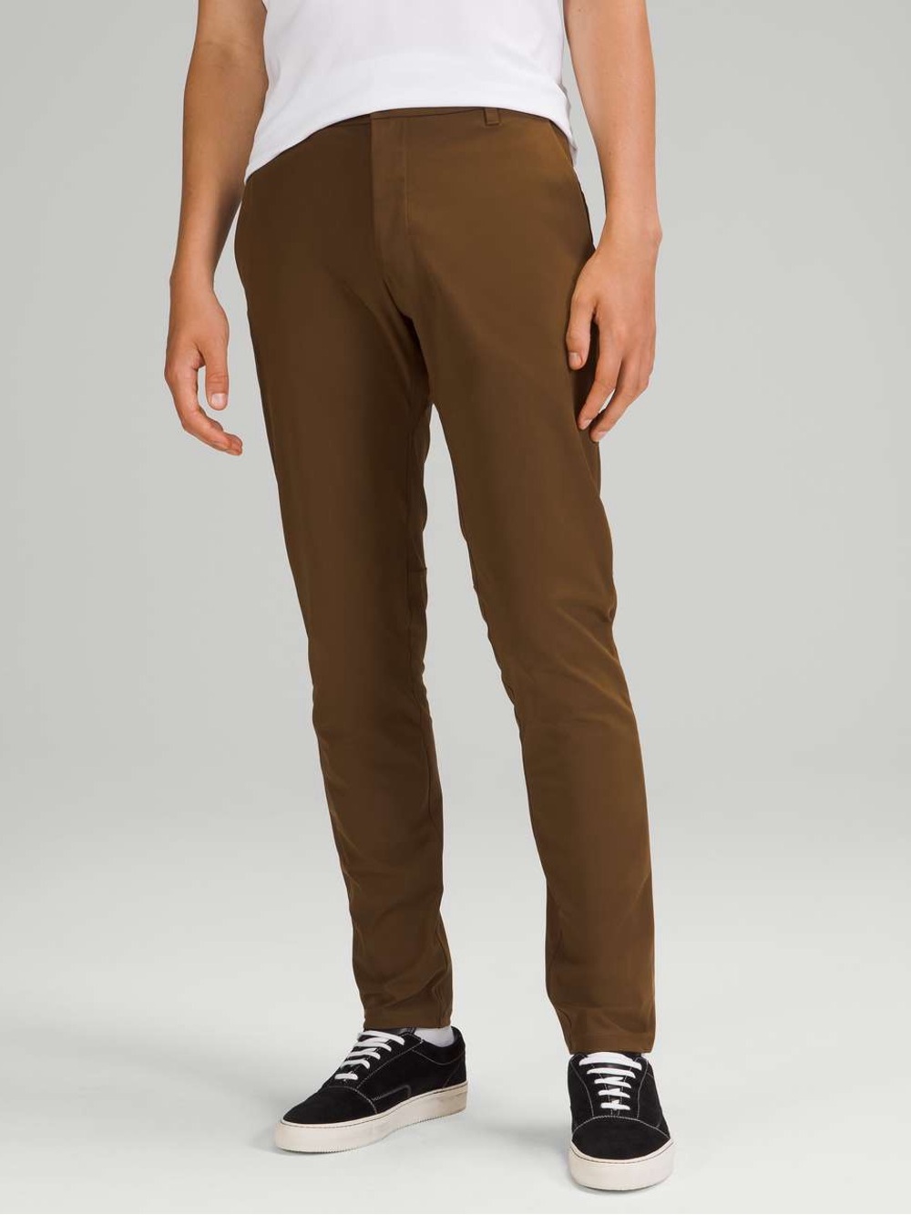 LULULEMON ATHLETICA Men's Slim Stretch Commission Pants in Brown